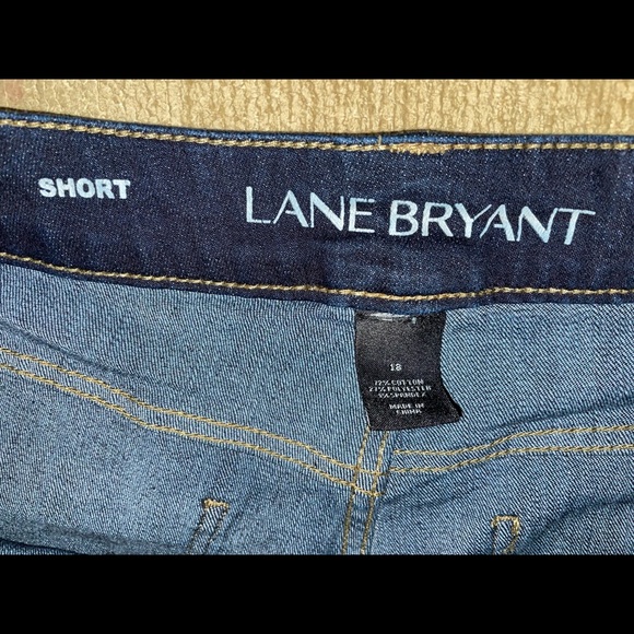 Lane Bryant 18 dark denim jean shorts womens Good condition! - Picture 2 of 5